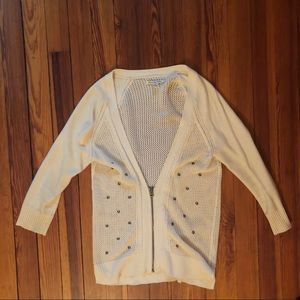 American Eagle Cream Sweater
